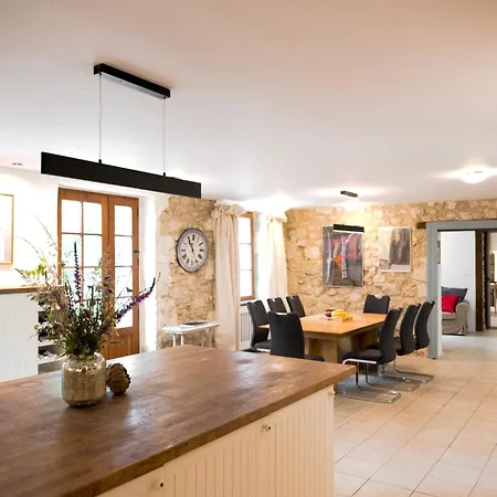 Charming La Maison Des Artistes Pres Bergerac Villa *