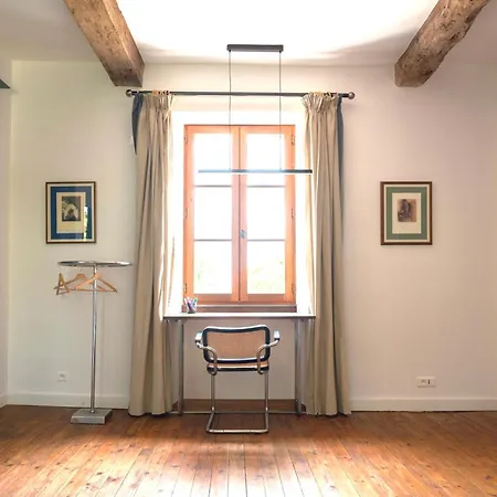 Charming La Maison Des Artistes Pres Bergerac